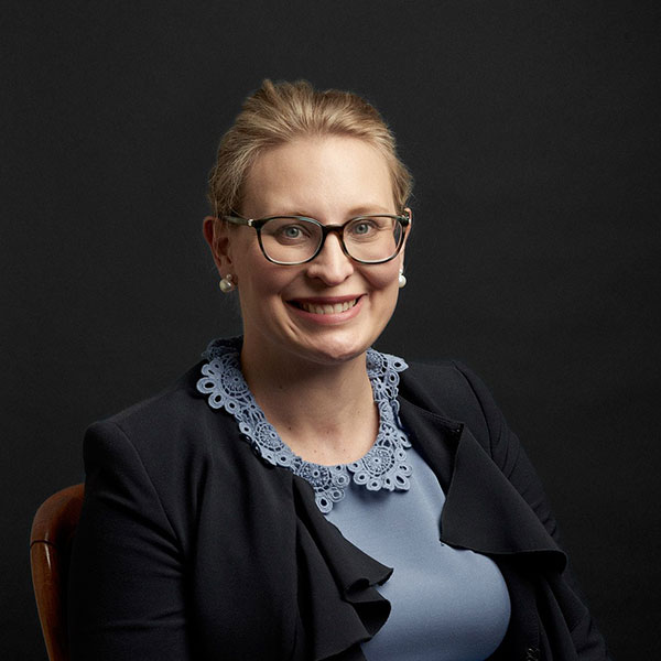 Stephanie-Francis-Bio